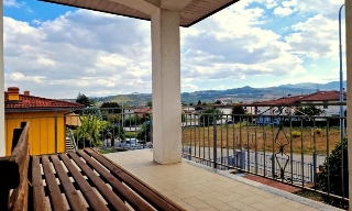 zoom immagine (Villa 170 mq, soggiorno, 2 camere, zona Lugagnano Val d'Arda)