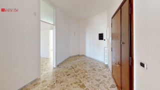 zoom immagine (Appartamento 240 mq, soggiorno, 4 camere, zona San Lazzaro)