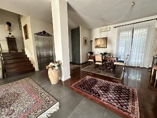 zoom immagine (Casa a schiera 250 mq, soggiorno, più di 3 camere, zona Q. Adriatico)