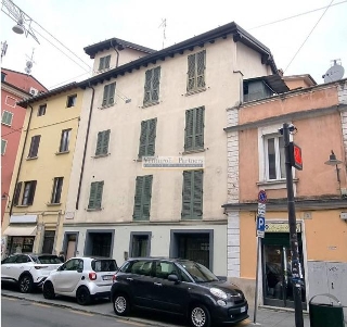 zoom immagine (Palazzo 418 mq, soggiorno, 8 camere, zona Brescia - Centro)