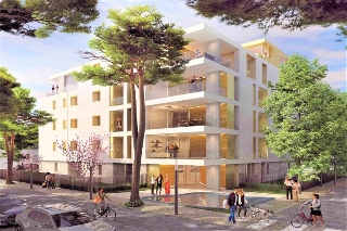 zoom immagine (Appartamento 180 mq, soggiorno, 5 camere, zona Marina Centro)