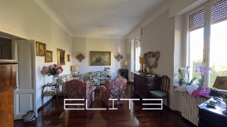 zoom immagine (Appartamento 180 mq, soggiorno, 4 camere, zona Q. Adriatico)